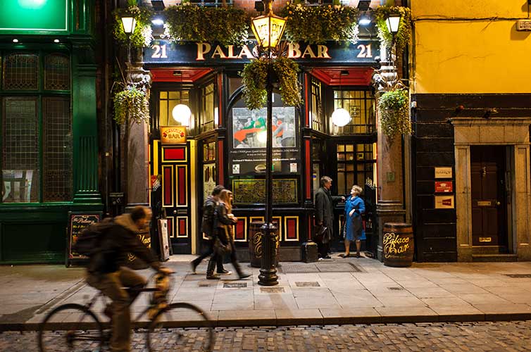 dublin-palace-bar 