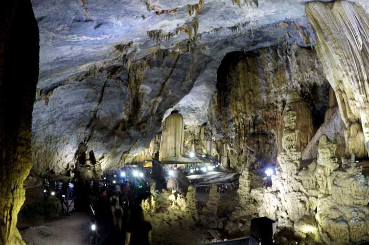 cave-central-vietnam-adventure