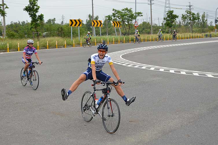 bike-jumping-cycle-Taiwan