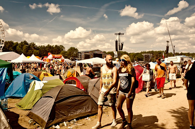 music-festivals-camping