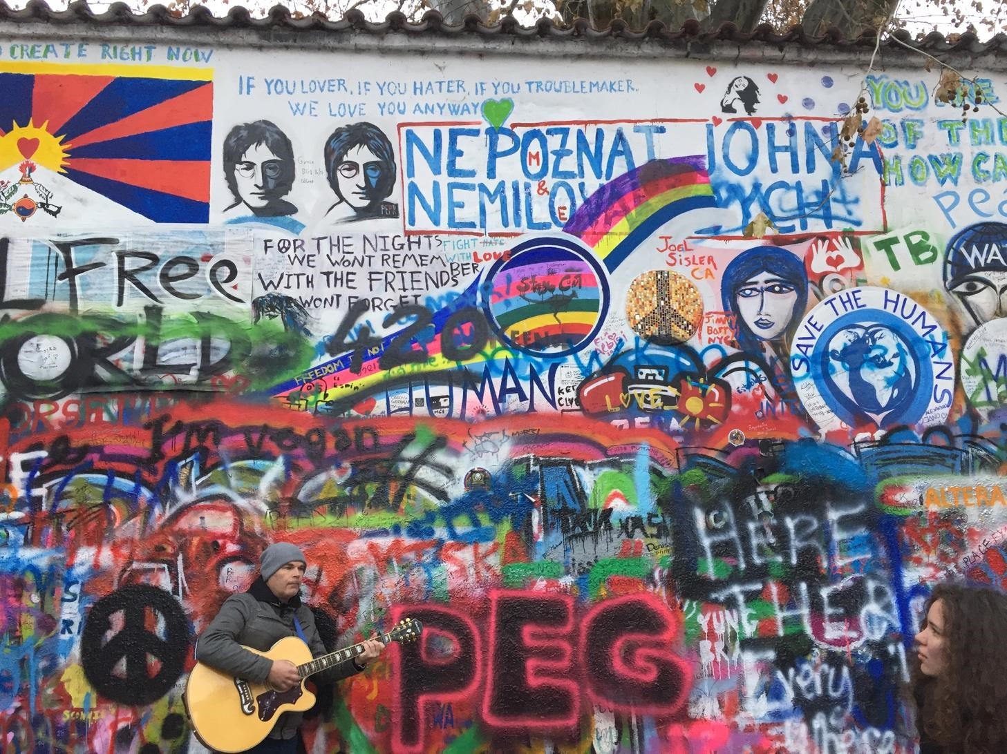 things-to-do-in-prague-john-lennon-wall