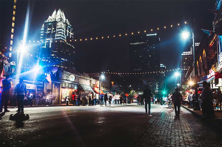 college-towns-downtown-austin