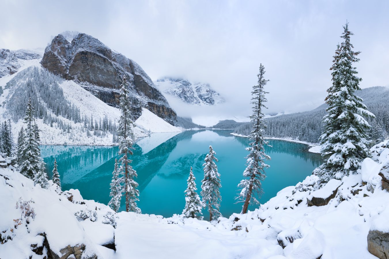 Moraine Lake in Banff National Park, Alberta, Canada.