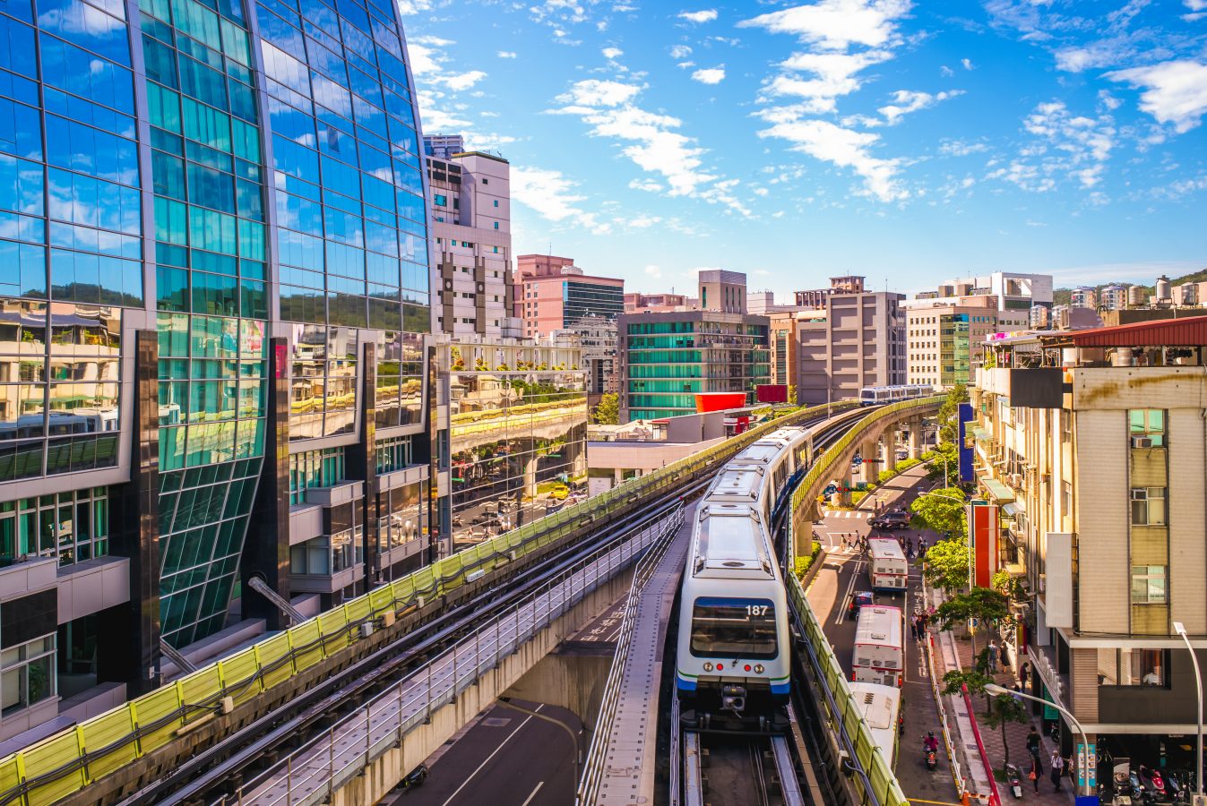 The Taipei metro system is cheap and easy to use, making it one reason why Taiwan is somewhere you should visit.