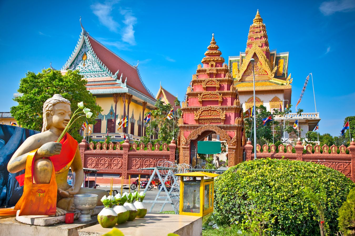 Wat Ounalom Pagoda, Phnom Penh, Cambodia